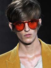 Alexander McQueen 亚历山大·麦昆